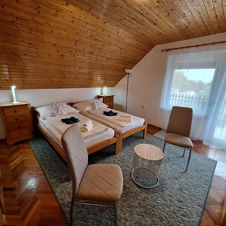 Mariza Balatonszarszo